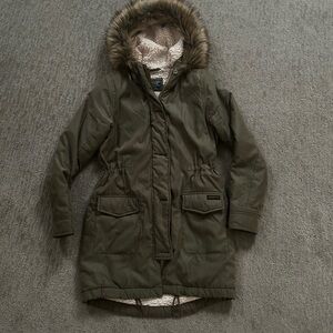 Abercrombie & Fitch Olive Green Parka with Faux Fur Hood | Small